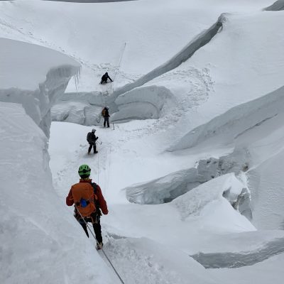 Island Peak  (6165m) - Khumbu three passes trekkinggel