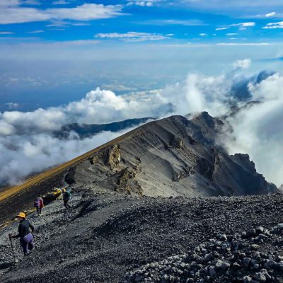 Mount Meru (4566m) - Akklimatizációs túra a Kilimandzsáró előtt