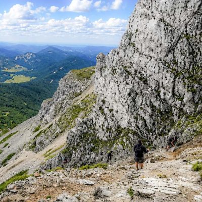 Schneeberg (2076m) - Fadensteig tavaszi közösségi túra