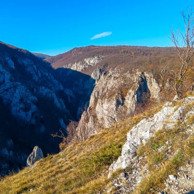 A szlovák karszt természeti kincsei: a Szádelői-völgy, a Görgői- és az Áji- vízesések