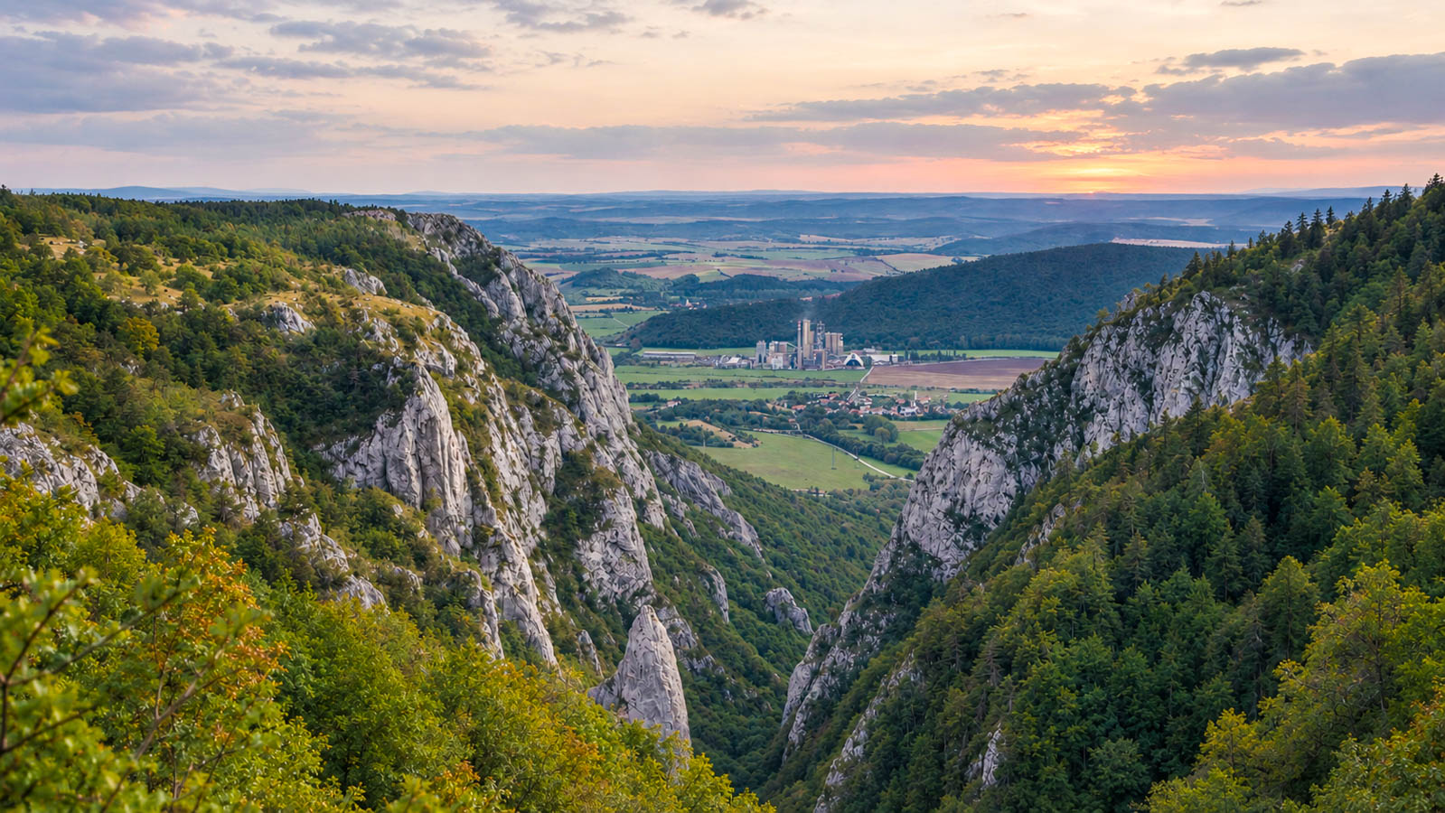 A szlovák karszt természeti kincsei: a Szádelői-völgy, a Görgői- és az Áji- vízesések